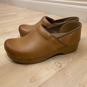Dansko Professional Clogs- Honey Distressed